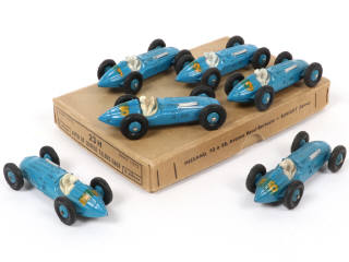 Lot 499 - DINKY TOYS (FRANCE) (7)