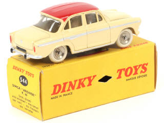 Lot 569 - DINKY TOYS (FRANCE) (1)