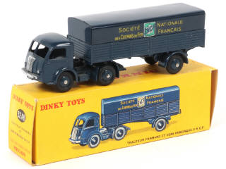Lot 610 - DINKY TOYS (FRANCE) (1)