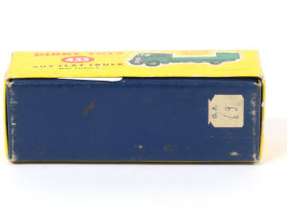 Lot 647 - DINKY TOYS (GB) (1)