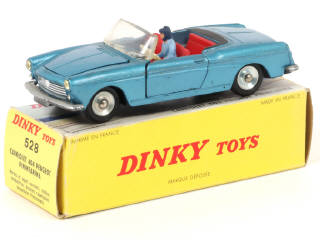 Lot 542 - DINKY TOYS (FRANCE) (1)