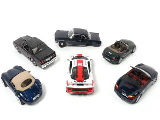 Lot 119 - DIVERS (6)