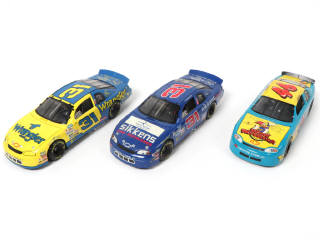 Lot 51 - DIVERS (3)