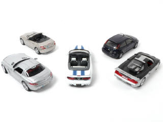 Lot 118 - DIVERS (5)