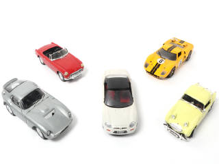 Lot 110 - DIVERS (5)