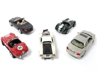 Lot 113 - DIVERS (5)