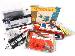 Lot 22 - MECCANO (FRANCE) (10)