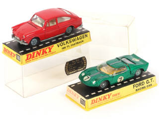 Lot 311 - DINKY TOYS (GB) (2)