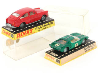 Lot 311 - DINKY TOYS (GB) (2)