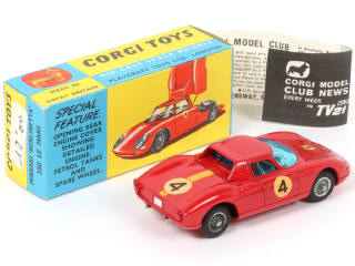 Lot 225 - CORGI TOYS (GB) (1)