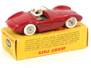 Lot 325 - DINKY TOYS (FRANCE) (1)