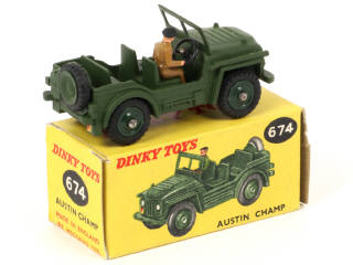 Lot 304 - DINKY TOYS (GB) (1)