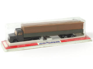Lot 232 - MAJORETTE (FRANCE) (1)