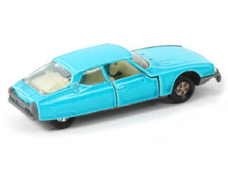 Lot 221 - MAJORETTE (FRANCE) (1)