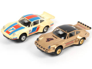 Lot 159 - SCALEXTRIC (GB) (2)