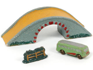 Lot 233 - VIBRO (FRANCE) (3)