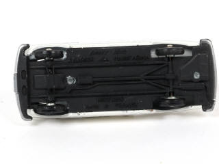 Lot 330 - DINKY TOYS (FRANCE) (1)