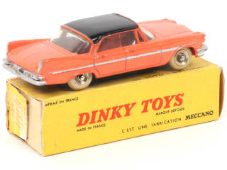 Lot 302 - DINKY TOYS (FRANCE) (1)