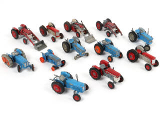 Lot 185 - CORGI TOYS (GB) (12)
