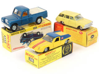 Lot 272 - DINKY TOYS (GB) (3)