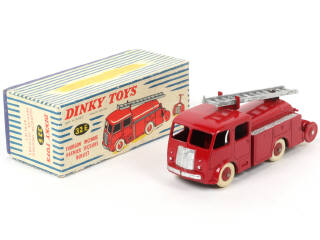 Lot 189 - DINKY TOYS (FRANCE) (1)