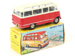 Lot 187 - DINKY TOYS (FRANCE) (1)