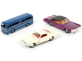 Lot 172 - DINKY TOYS (GB) (3)