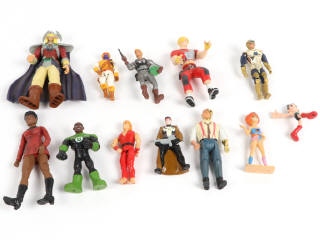 Lot 113 - DIVERS (12)