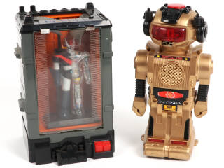 Lot 137 - DIVERS (2)