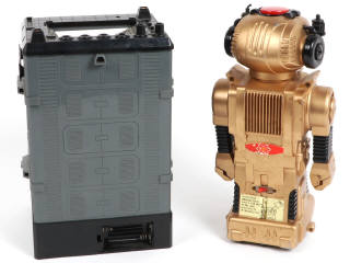 Lot 137 - DIVERS (2)