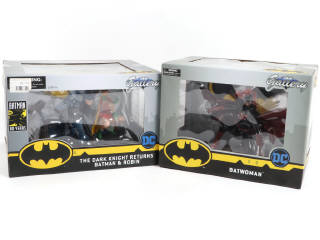 Lot 57 - DIAMOND SELECT TOYS (USA) (2)