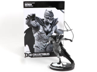 Lot 62 - DC COLLECTIBLES (CHINE) (1)