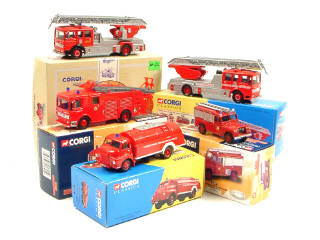 Lot 369 - CORGI TOYS (GB) (5)