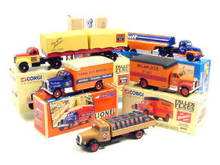 Lot 392 - CORGI TOYS (GB) (5)