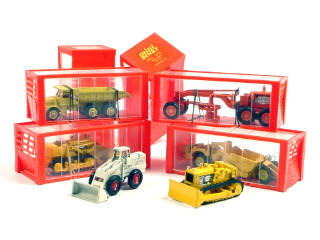 Lot 805 - DINKY TOYS GB (6)