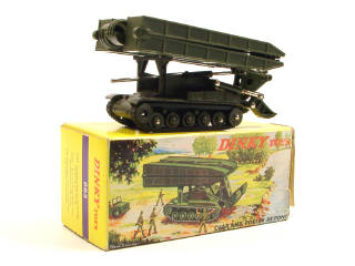 Lot 738 - DINKY TOYS FRANCE (1)