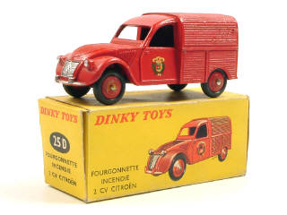 Lot 756 - DINKY TOYS FRANCE (1)