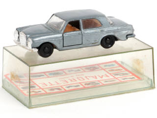 Lot 228 - MAJORETTE (FRANCE) (1)