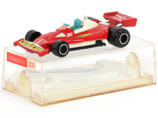 Lot 255 - MAJORETTE (FRANCE) (1)