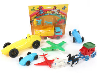 Lot 185 - DIVERS (7)