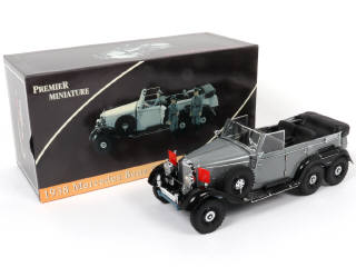 Lot 119 - SIGNATURE MODELS (CHINE) (2)