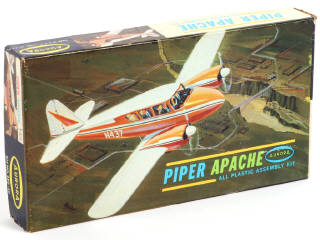 Lot 22 - AURORA PLASTICS (USA) (1)