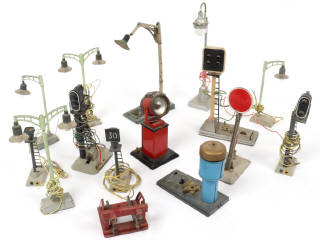 Lot 81 - DIVERS 'Ecartement O' (15)