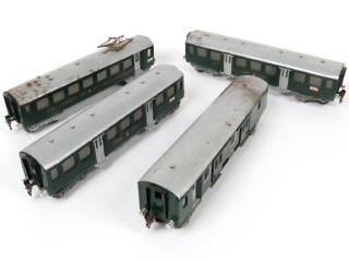 Lot 118 - JOUETS G.P (4)