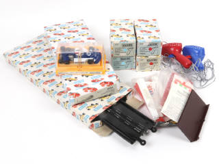 Lot 62 - SCALEXTRIC (FRANCE) (11)