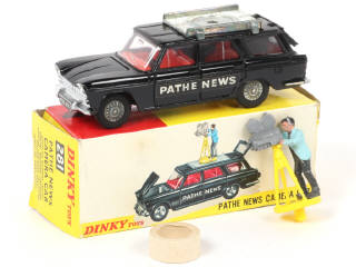Lot 282 - DINKY TOYS (GB) (1)