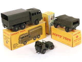 Lot 331 - DINKY TOYS (FRANCE) (3)