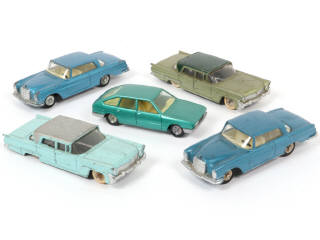 Lot 342 - DINKY TOYS (FRANCE) (5)