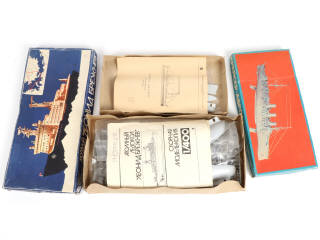 Lot 26 - DIVERS (URSS) (2)