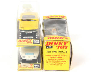 Lot 285 - DINKY TOYS (GB) (3)
